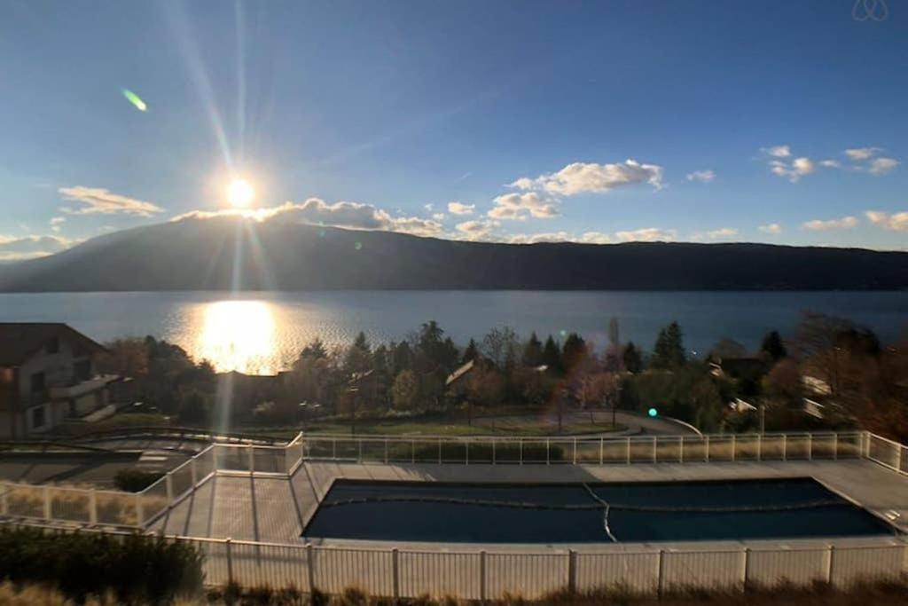 ROC&LAC - Terrasse vue lac, piscine, parking Veyrier-du-Lac Extérieur photo